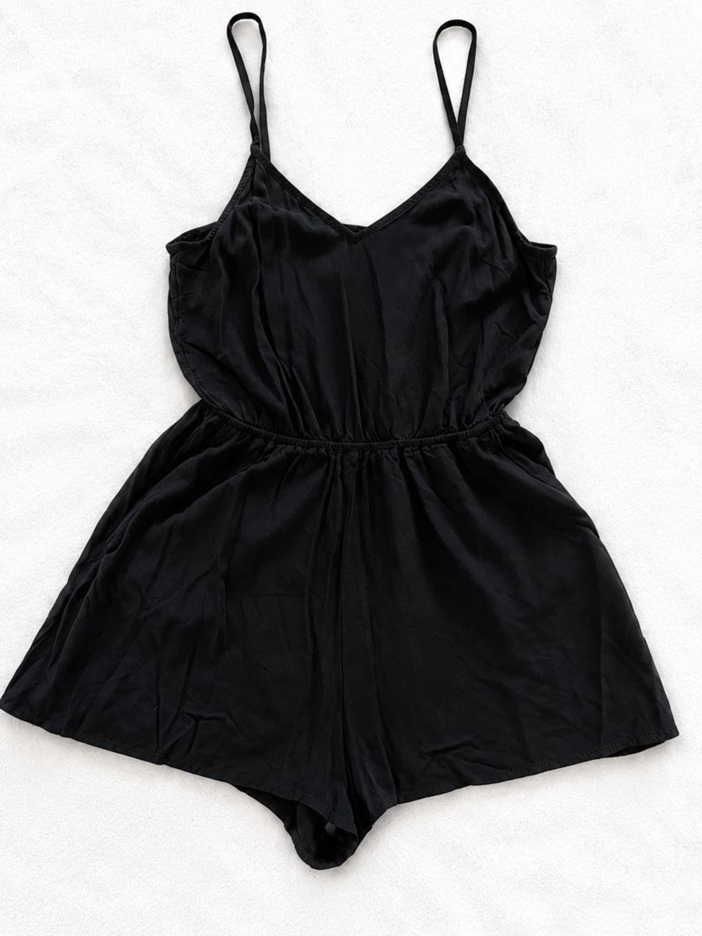 DIVIDED H&M FIT FLARE CAMI ROMPER WOMENS XXSMALL BLACK FLOWY MINIMALIST